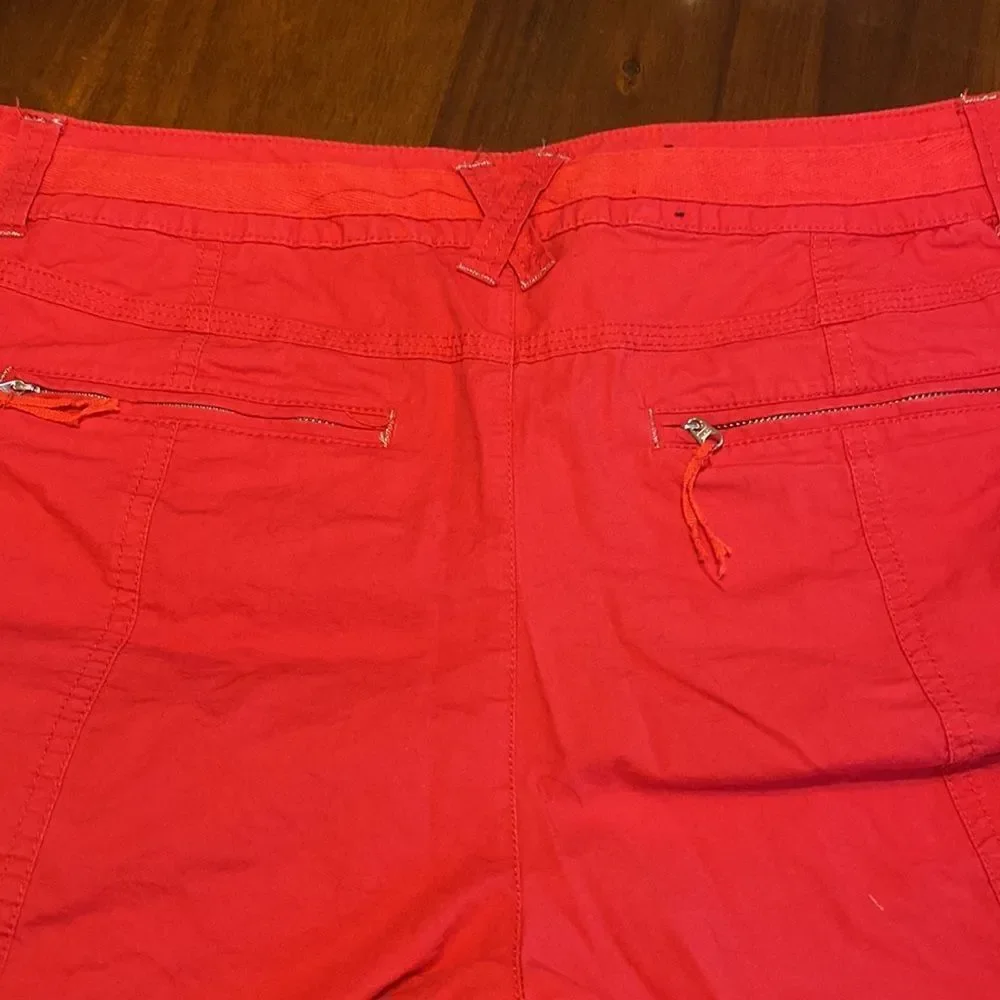 I.N.C Woman’s Adjustable Cuff Short - Picture 5 of 6